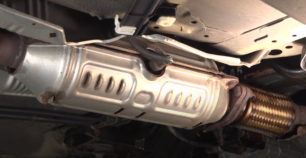 How many Catalytic Converters does the Honda Accord have?