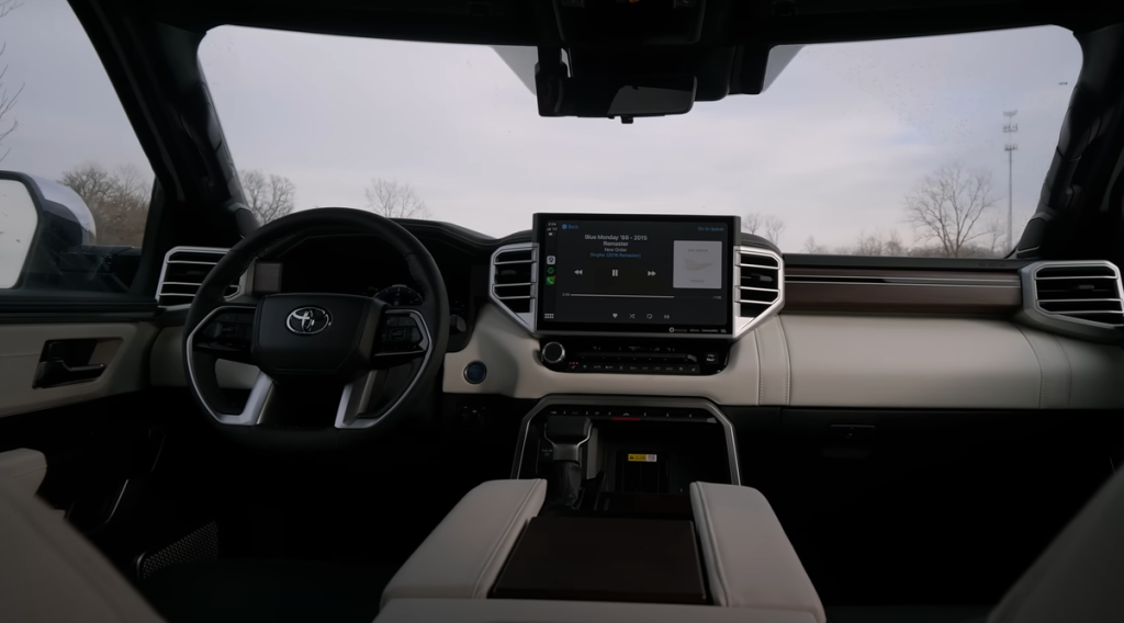Toyota Sequoia Vs. Lexus GX 460