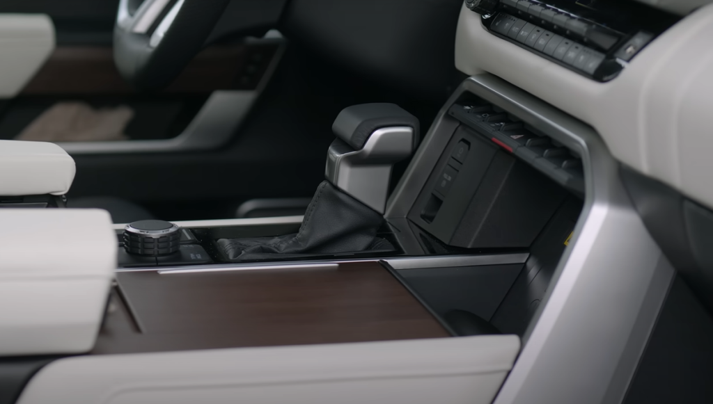 Pros and cons of Toyota Sequoia and Lexus GX 460