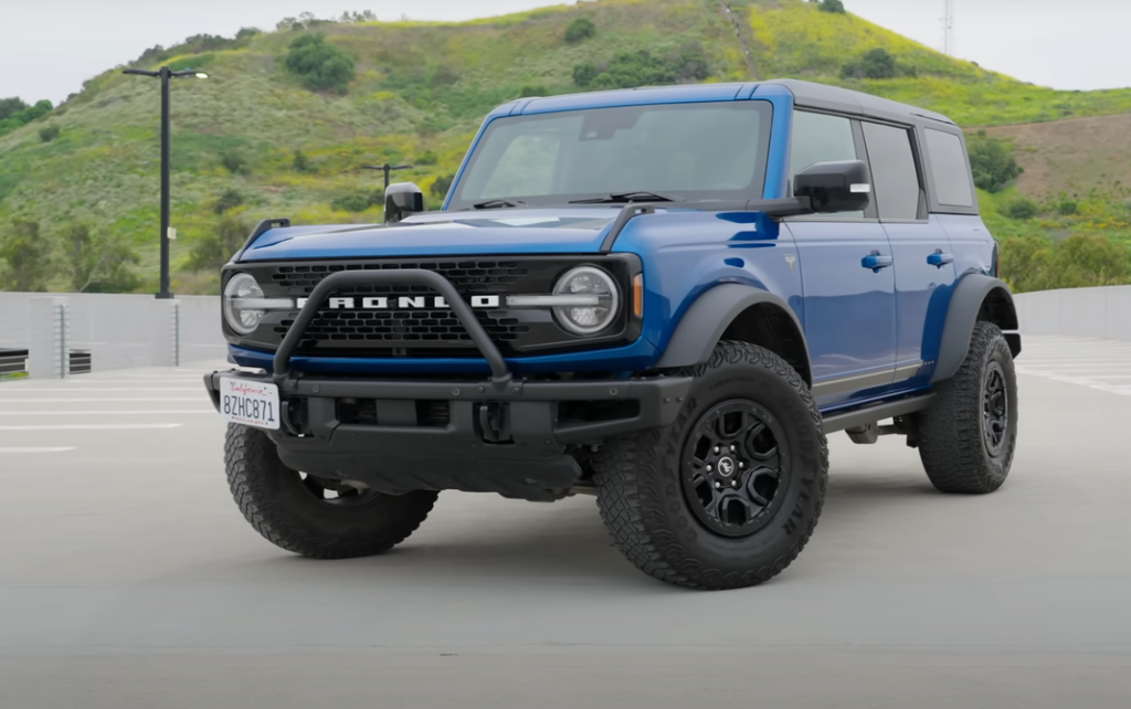 Toyota FJ Cruiser vs. Ford Bronco